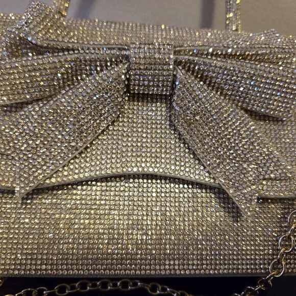 Windsor Gold Rhinestone Bow Clutch✨️ - Picture 8 of 11